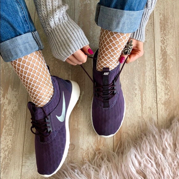 Nike Shoes - NWT Nike juvenate rare!